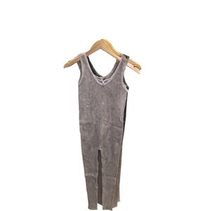 NWT Zenana Outfitters Ribbed Jumpsuit in ash mocha